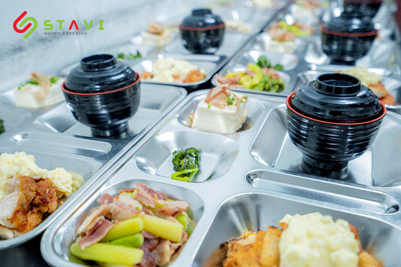 Suất ăn công nghiệp tại Nghệ An của STAVI nhận được sự hài lòng từ người dùng