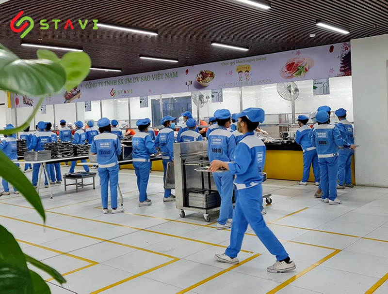 Phục vụ suất ăn công nghiệp chuyên nghiệp