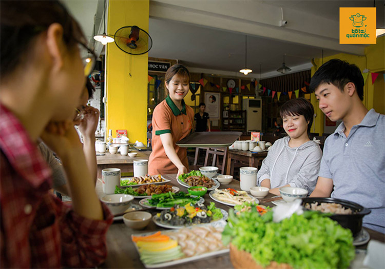 Chất lượng phục vụ tuyệt vời làm hài lòng mọi thực khách