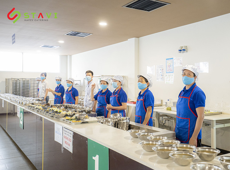 Suất ăn công nghiệp STAVI đạt chuẩn, đối tác được các doanh nghiệp
