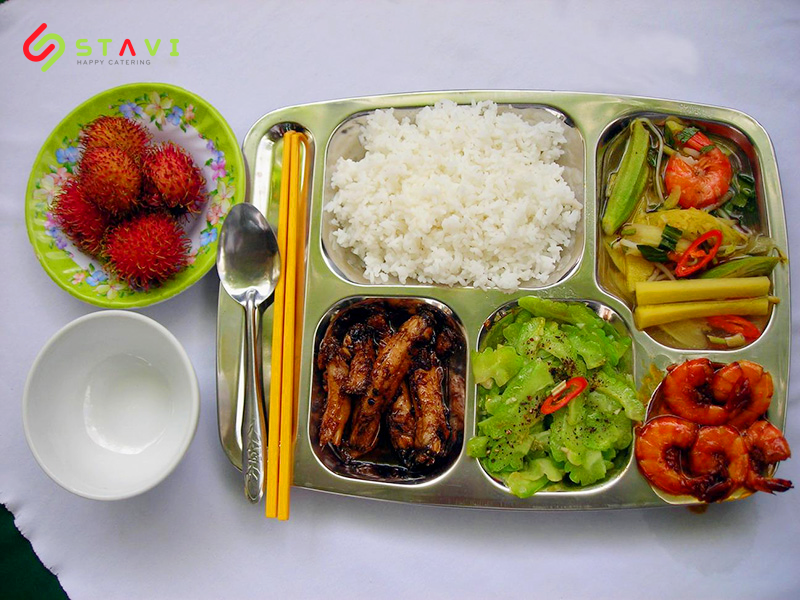 Suất ăn công nghiệp dinh dưỡng, chất lượng cung cấp bởi STAVI