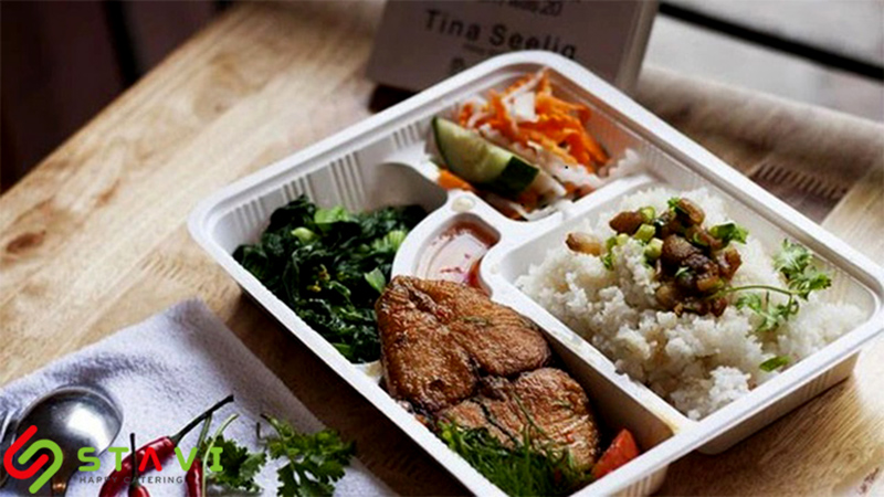 Suất ăn văn phòng STAVI thơm ngon bổ dưỡng