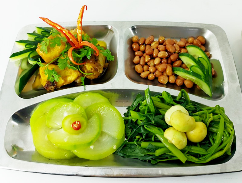 Suất ăn công nghiệp STAVI cho nhà máy