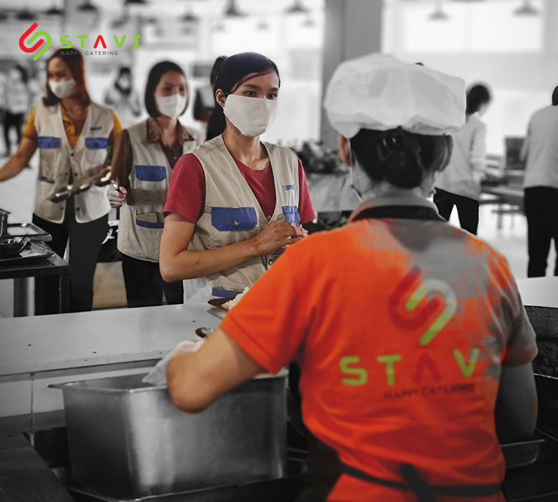 Quản lý suất ăn công nghiệp mô hình phục vụ