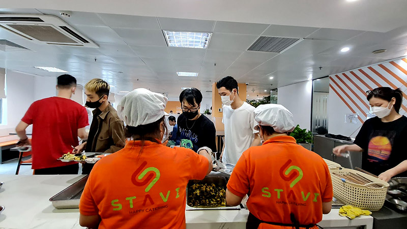 Suất ăn văn phòng STAVI tiết kiệm, tiện lợi