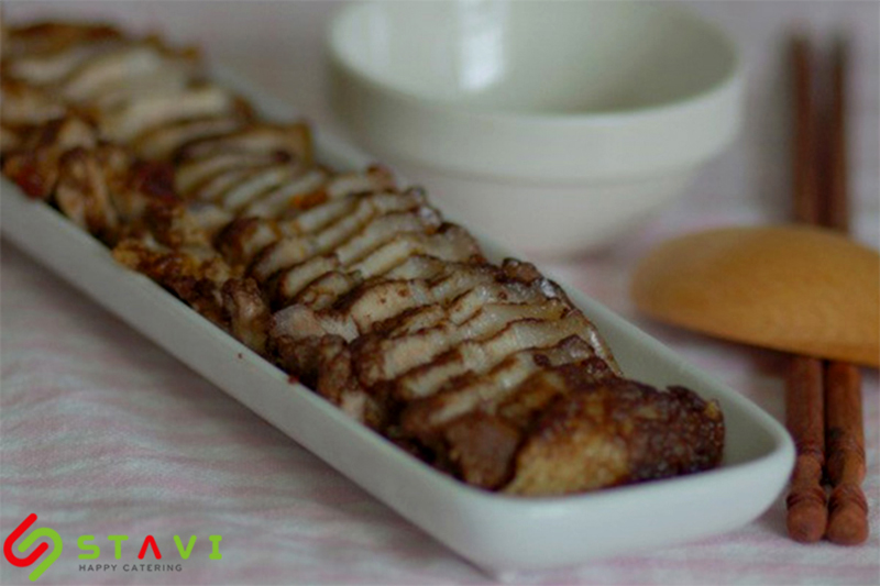 Thịt lợn rán ngũ vị hương giòn sần sật