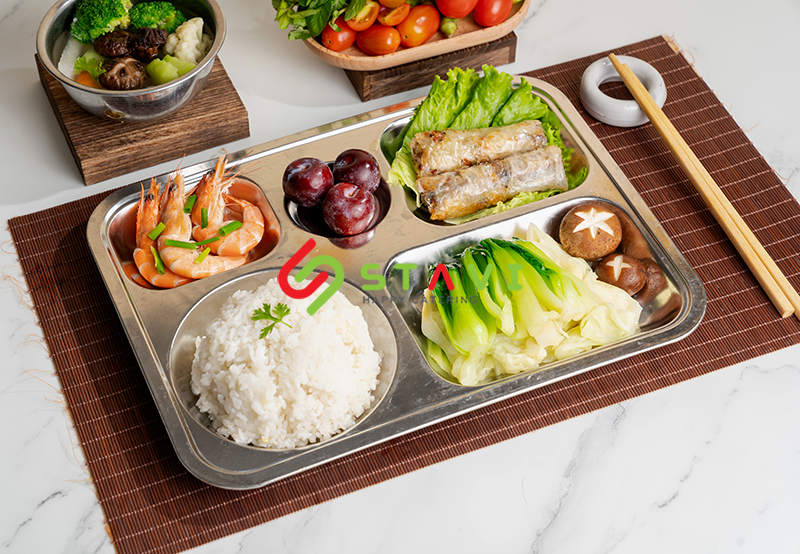 Thực đơn suất ăn công nghiệp thơm ngon hấp dẫn