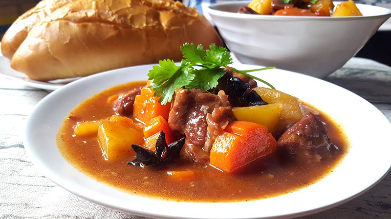 Thịt bò sốt vang