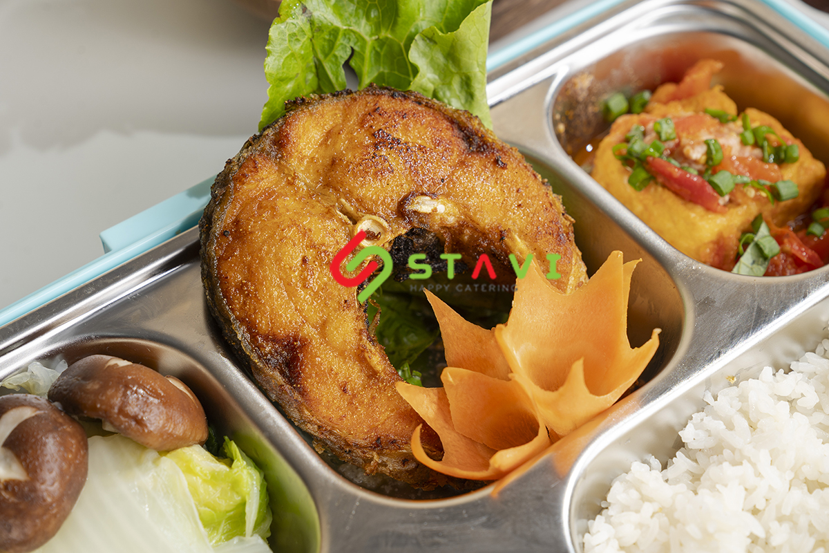 Thực đơn suất ăn công ngiệp STAVI luôn tươi ngon hợp khẩu vị