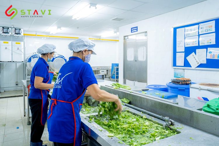 Kiểm soát thực phẩm thừa để tránh thất thoát trong suất ăn công nghiệp