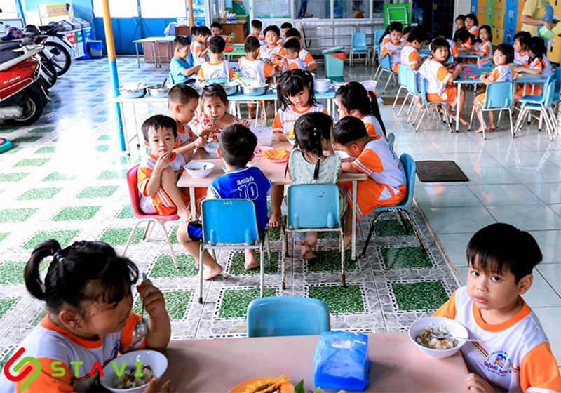 STAVI cung cấp suất ăn trường học uy tín