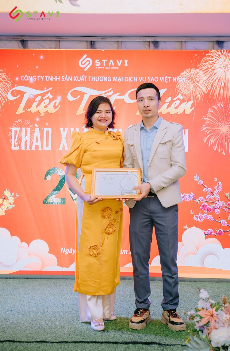Khen thưởng bếp trưởng xuất sắc