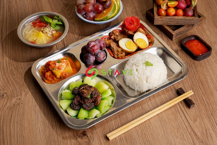 Thực đơn suất ăn công nghiệp thơm ngon hấp dẫn