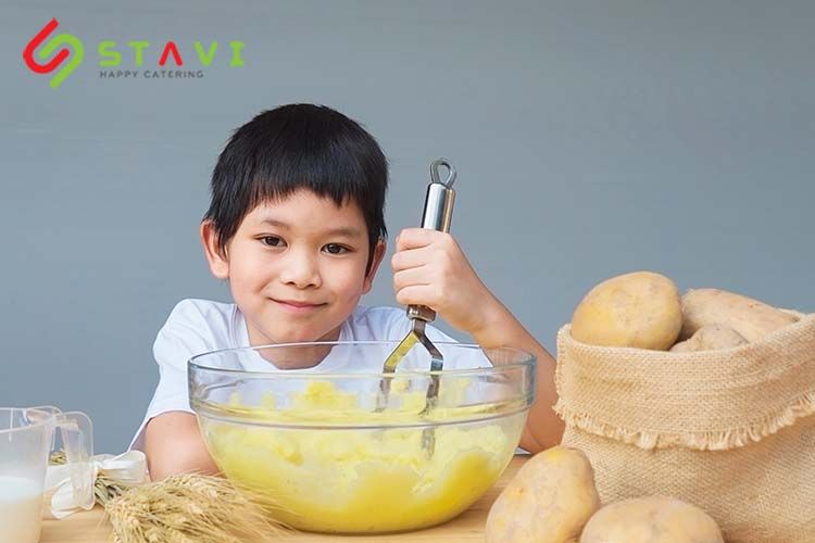 Nấu các món ăn giàu dinh dưỡng để cải thiện tình trạng suy dinh dưỡng ở trẻ