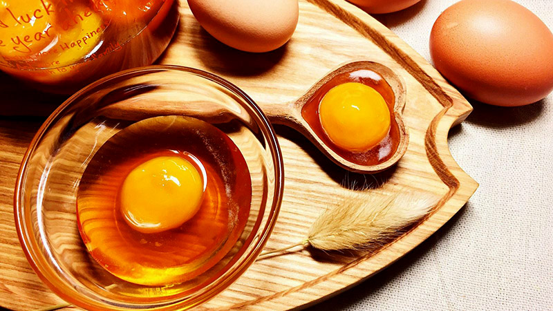 Trứng trong nhóm giàu chất đạm và sắt